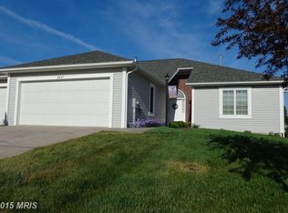 3851 Farmstead Dr, Fayetteville, PA 17222
