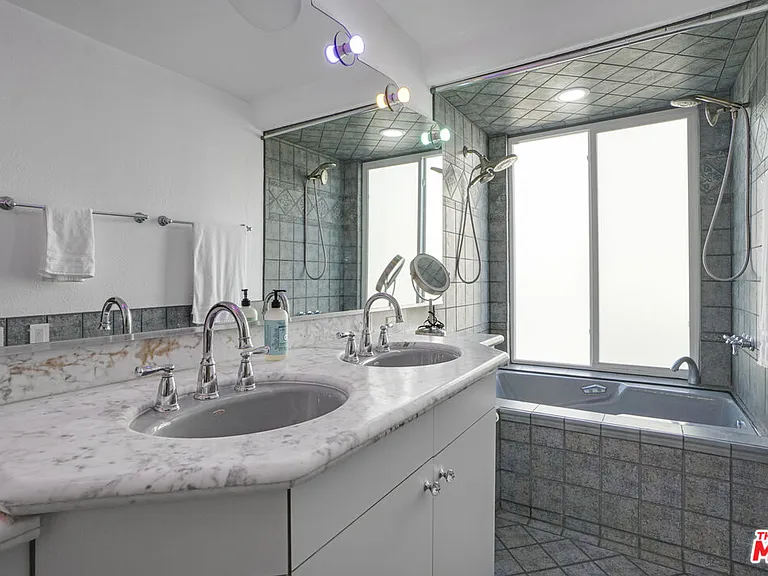 1 Jib St #101 — Photo 30