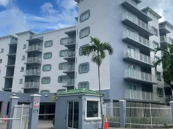 2415 NW 16th Street Road #411, Miami, FL 33125