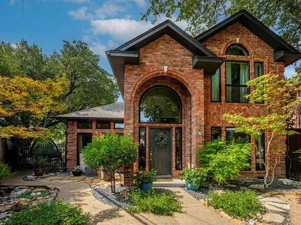 15 Country Club Pl, Waxahachie, TX 75165