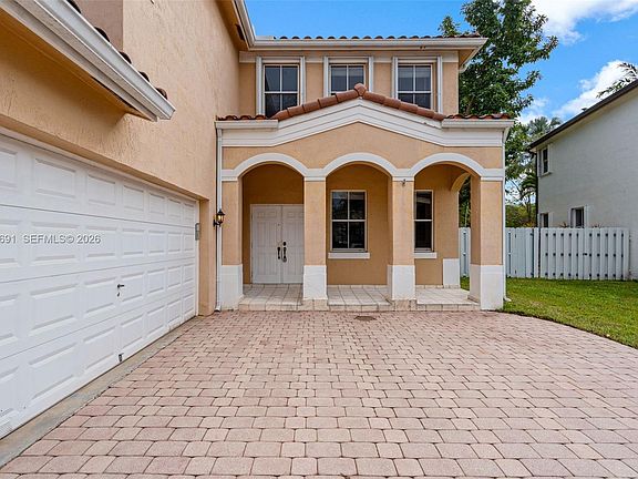 4th image of 3617 SW 165th Ave