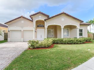 16682 SW 82nd Ter, Miami, FL 33193