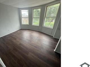 231 N 10th St #2, Darby, PA 19023