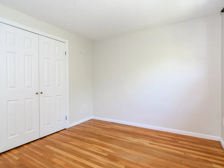 220 Kent St #220 — Photo 9