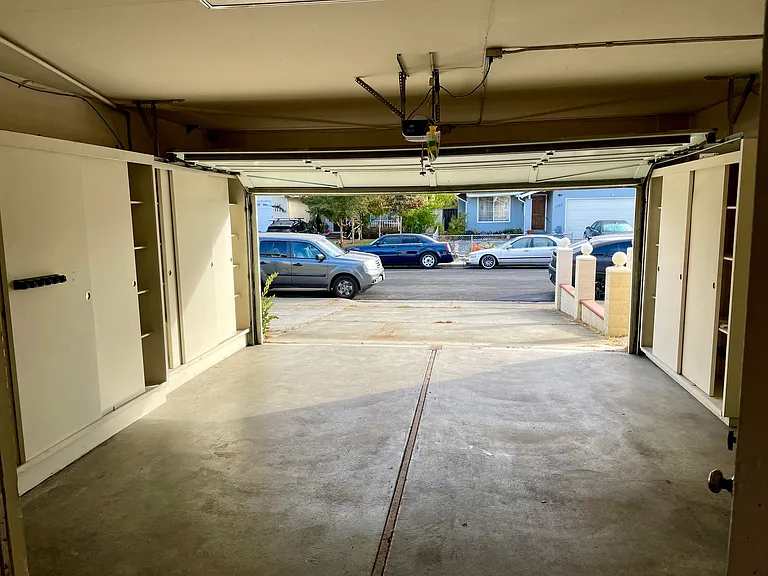 1125 Moonlight Way — Photo 15