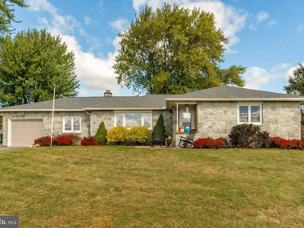 1230 Steinmetz Rd, Stevens, PA 17578