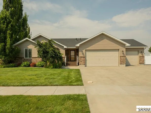 3801 E Magenta Dr, Idaho Falls, ID 83401