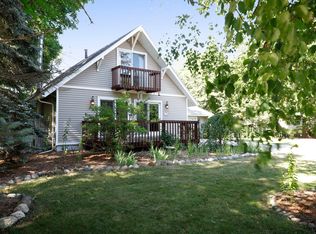 1849 W 32nd St, Holland, MI 49423