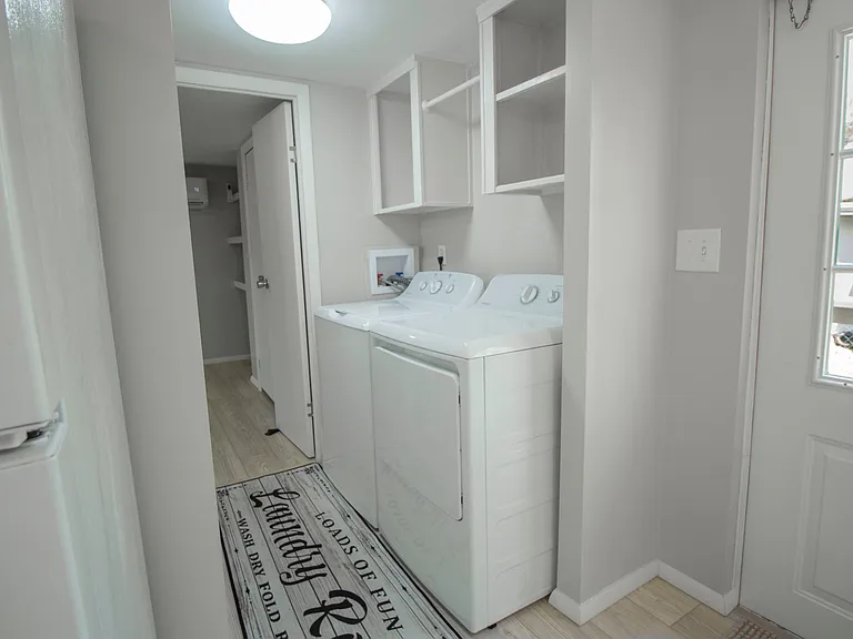 28 Shady Ln N — Photo 11