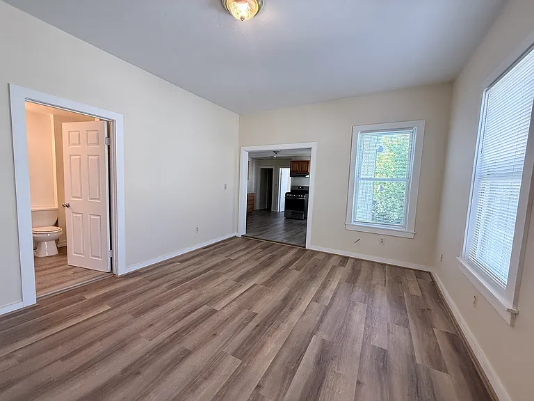 7 Cottage St #2 — Photo 5