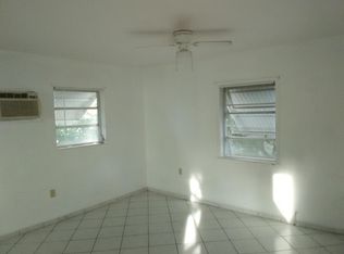 1427 NE 111th St, Miami, FL 33161