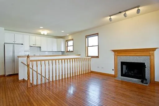 1535 W Pearson St #1E — Photo 6
