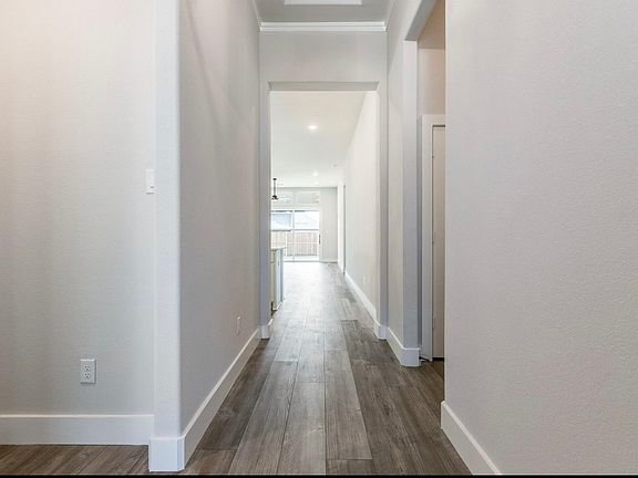 4th image of 6113 White Creek Dr