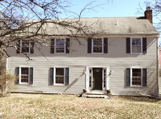 13 Kings Ridge Rd, Long Valley, NJ 07853