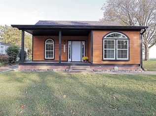 162 N Messmer St, Scott City, MO 63780