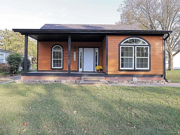 162 N Messmer St, Scott City, MO 63780