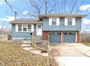 506 SW 25th St, Blue Springs, MO 64015