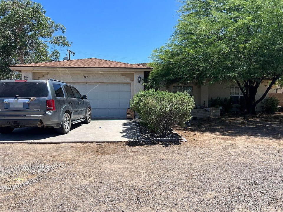 1st image of 809 W Margaret St