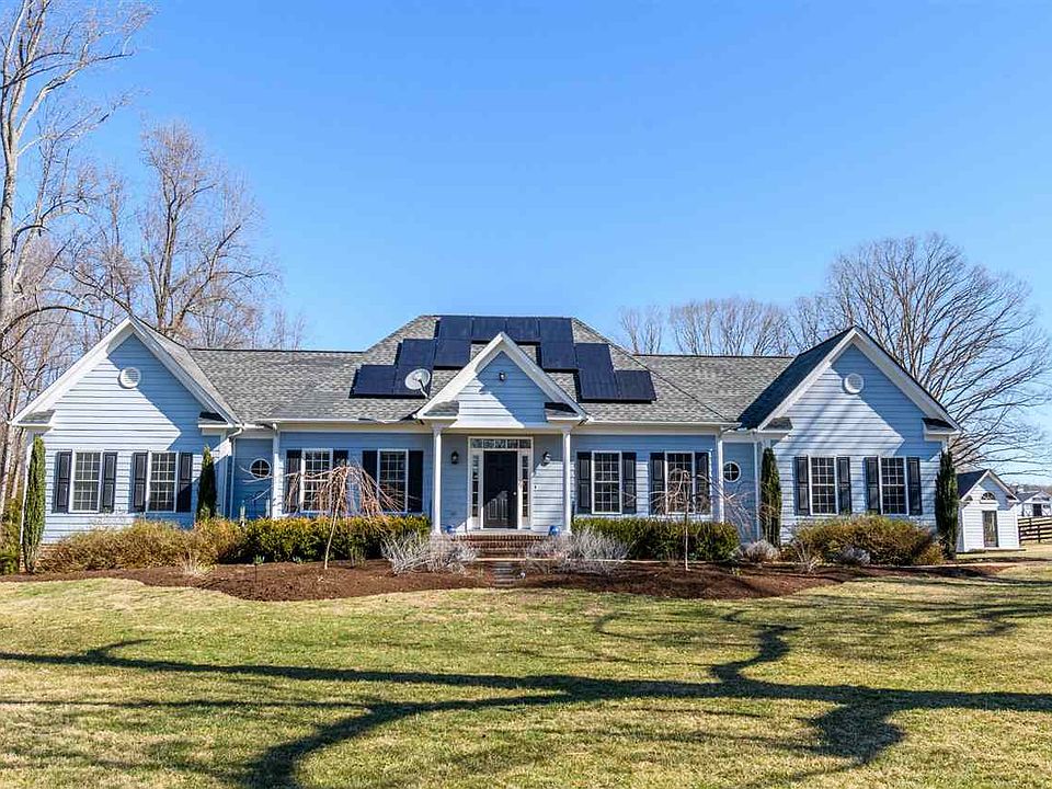 2nd image of 2525 Lake Albemarle Rd