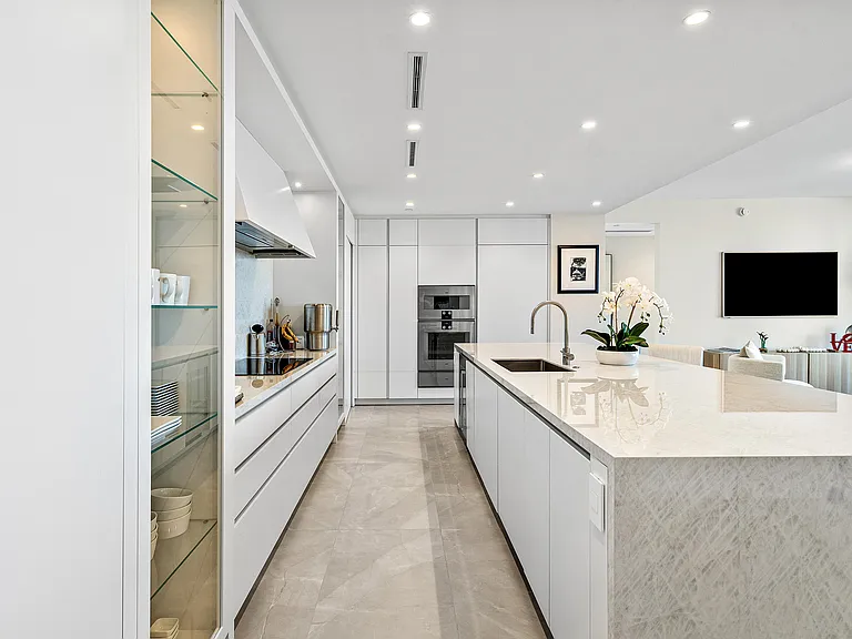 220 SE Mizner Blvd #810 — Photo 14