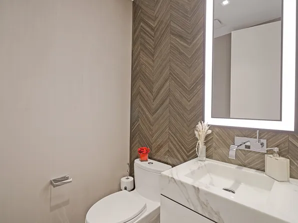 1 West End Avenue image 14 of 16