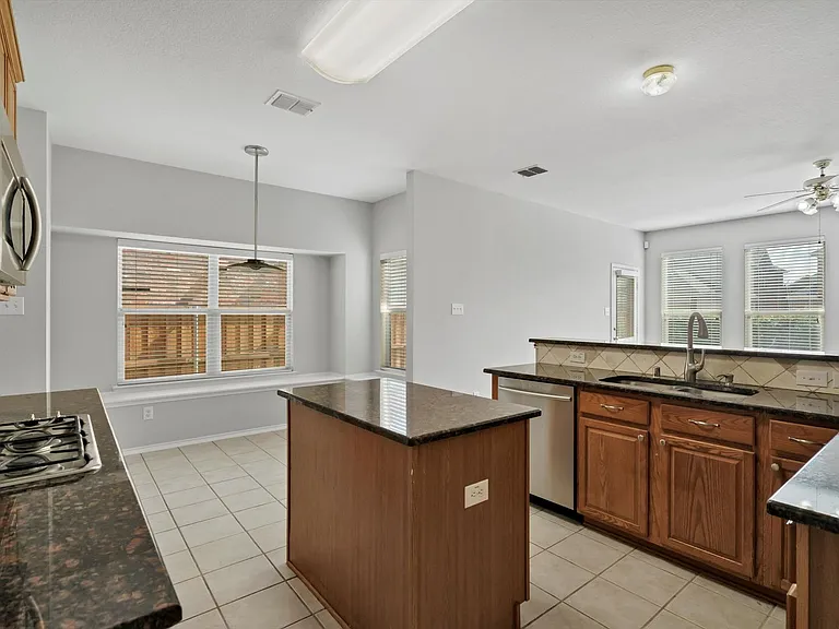 4404 Waskom Dr — Photo 26