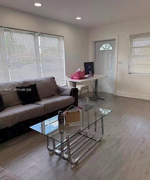 821 NE 6th St #2 — Photo 19