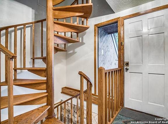5th image of 2709 Edgegrove