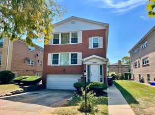 3335 W Pratt Ave APT 2, Lincolnwood, IL 60712