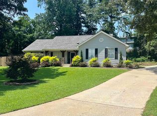 7801 S View Ln, Bessemer, AL 35022