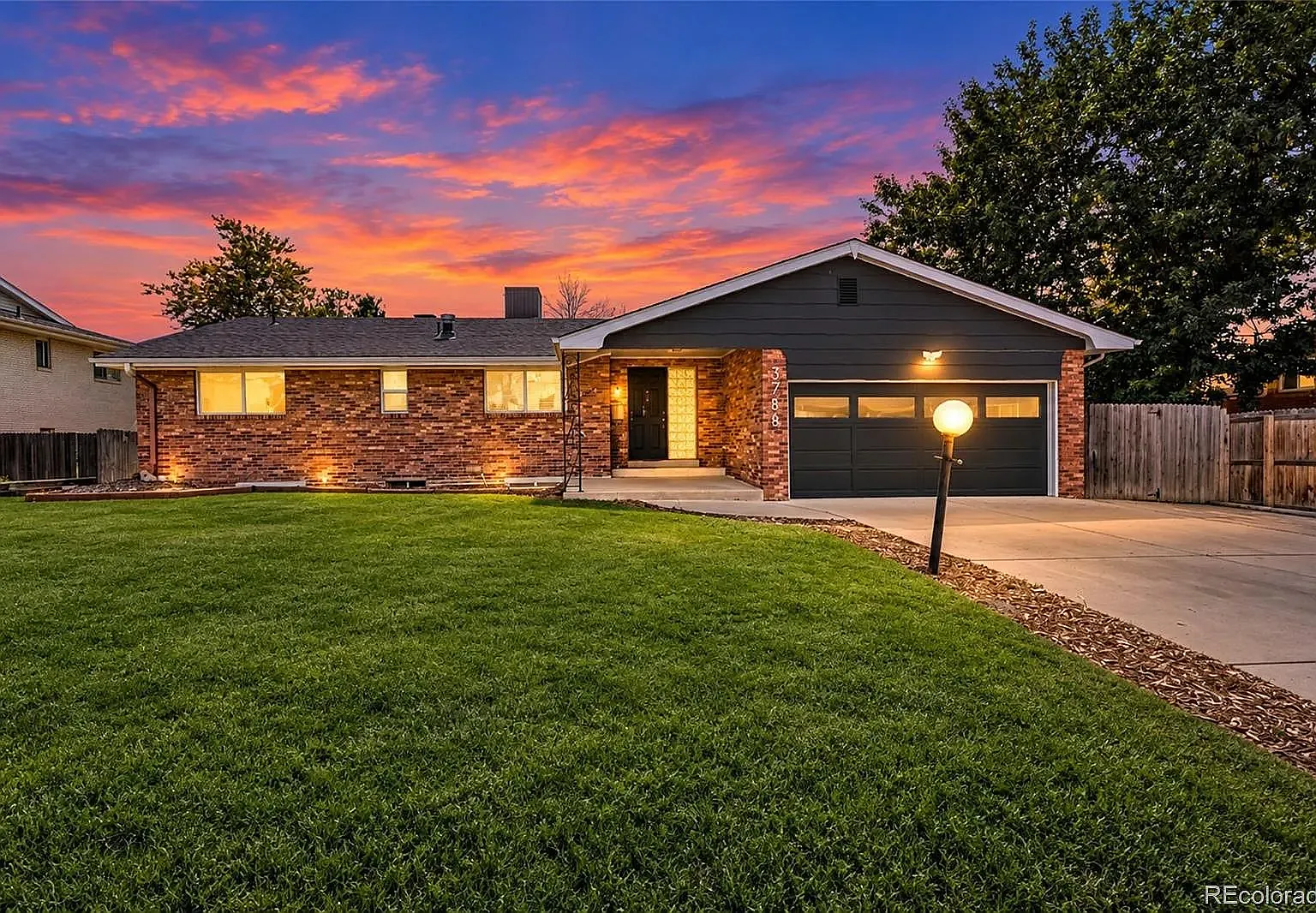 5 bed, 2892 sqft, $4,200 — Photo 1