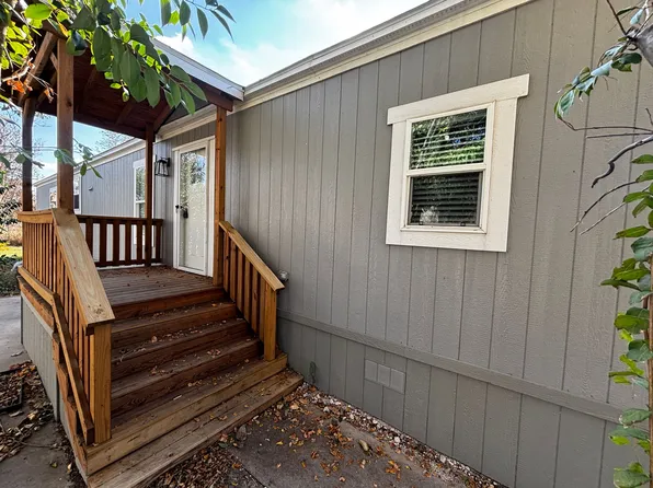 3400 Robinson Dr Trailer 66, Robinson, TX 76706