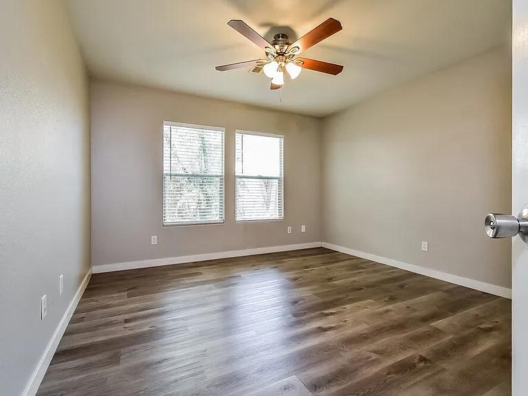 5036 Ironhorse Ranch Ave — Photo 10