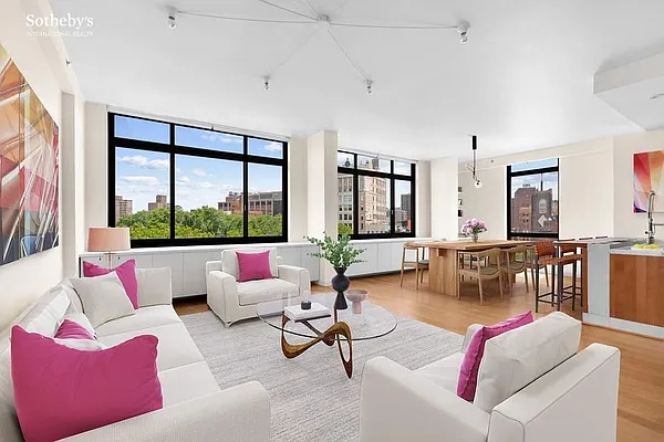 Sold by Sotheby's International Realty | media 1