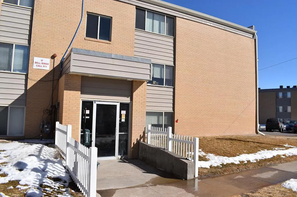 3902 Ave D, 20 — Photo 1