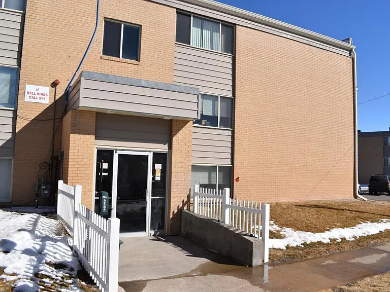 3902 Avenue D #3 — Photo 1