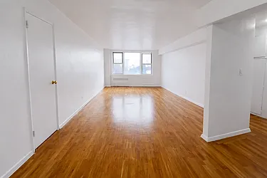 2170 University Avenue, #6R