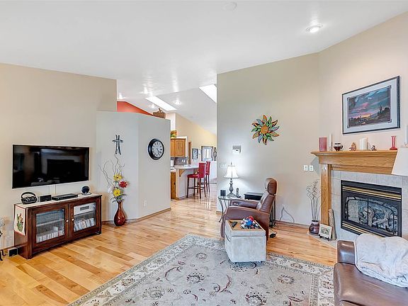 4th image of 1840 Briarwood Ct #2