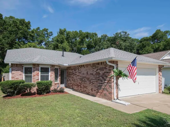 607 Desert Oak Dr, Pensacola, FL 32514