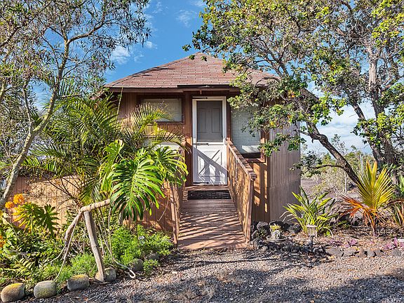 3rd image of 92-1916 Hukilau Dr
