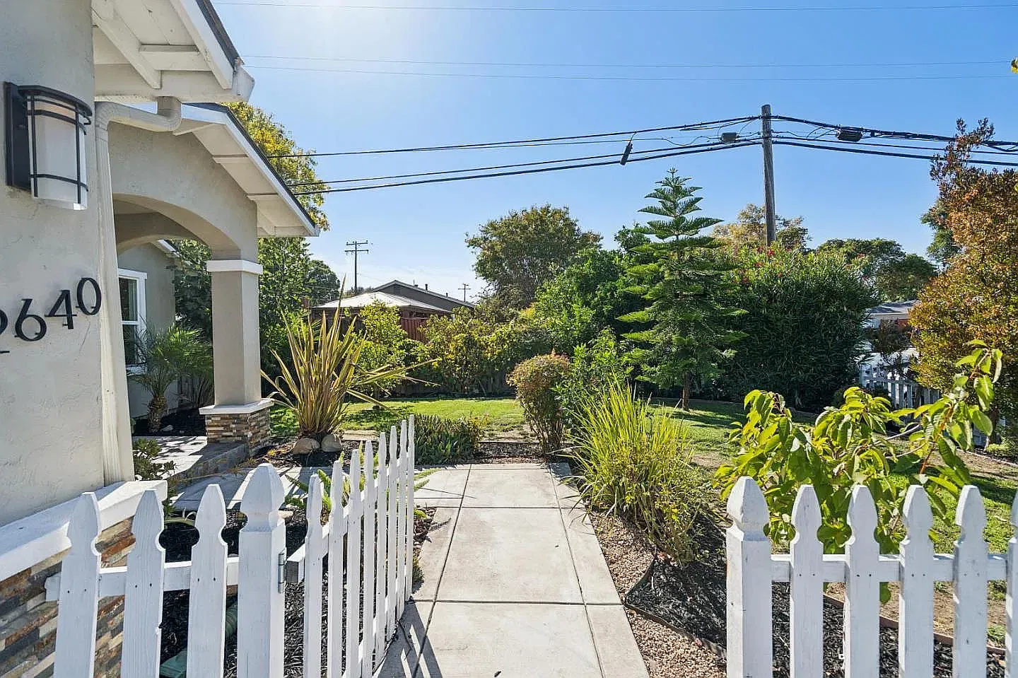 3 bed, 1742 sqft, $5,500 — Photo 4