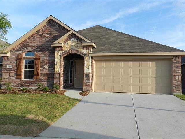 1st image of 2400 Jonathan Creek Dr
