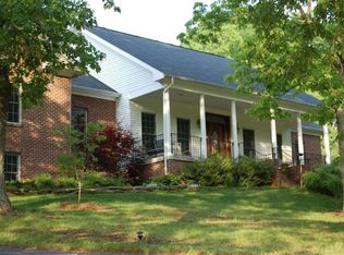 14324 Compton Rd, Centreville, VA 20121