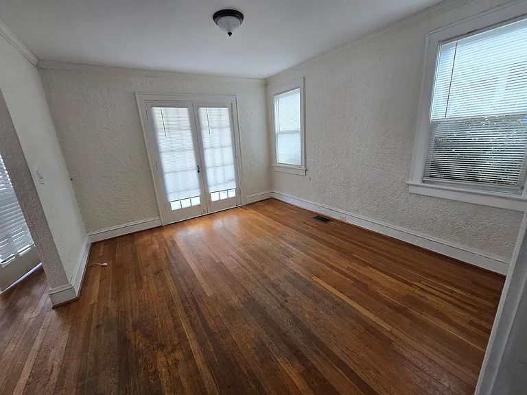 1635 E Ocean View Ave — Photo 5