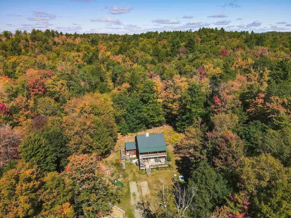 823 Country Land Drive, Haverhill, NH 03774