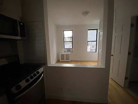4th image of 348 E 62nd St #6C