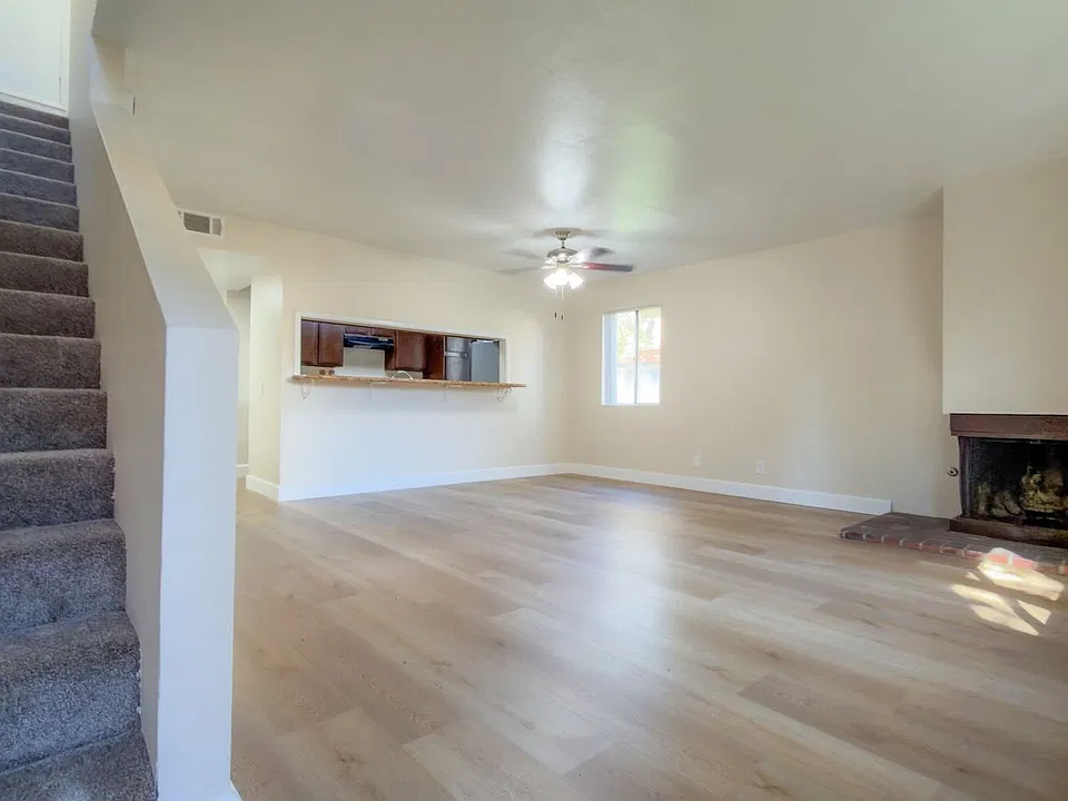 1702-1716 E G St