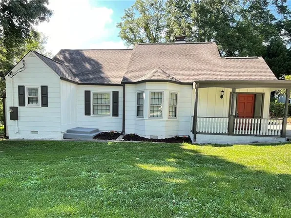 1093 Enota Ave NE, Gainesville, GA 30501