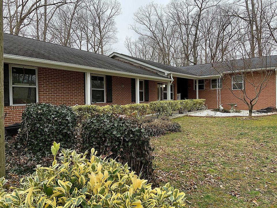 1st image of 7350 Woodhaven Dr