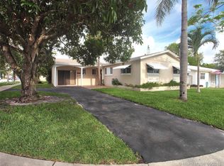 1700 N 32nd Ct, Hollywood, FL 33021